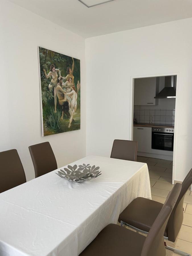Stadtsuite Mit Sauna In Wiener Neustadt 135 M2 Eksteriør bilde