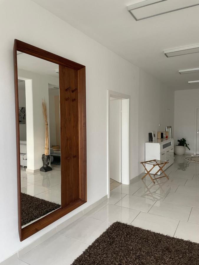 Stadtsuite Mit Sauna In Wiener Neustadt 135 M2 Eksteriør bilde