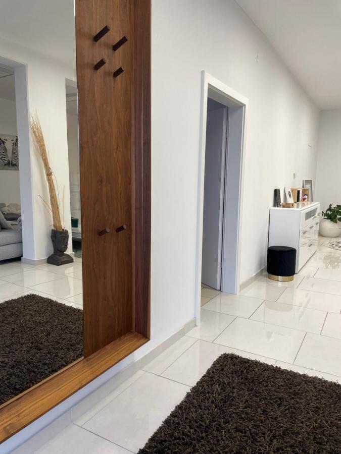 Stadtsuite Mit Sauna In Wiener Neustadt 135 M2 Eksteriør bilde