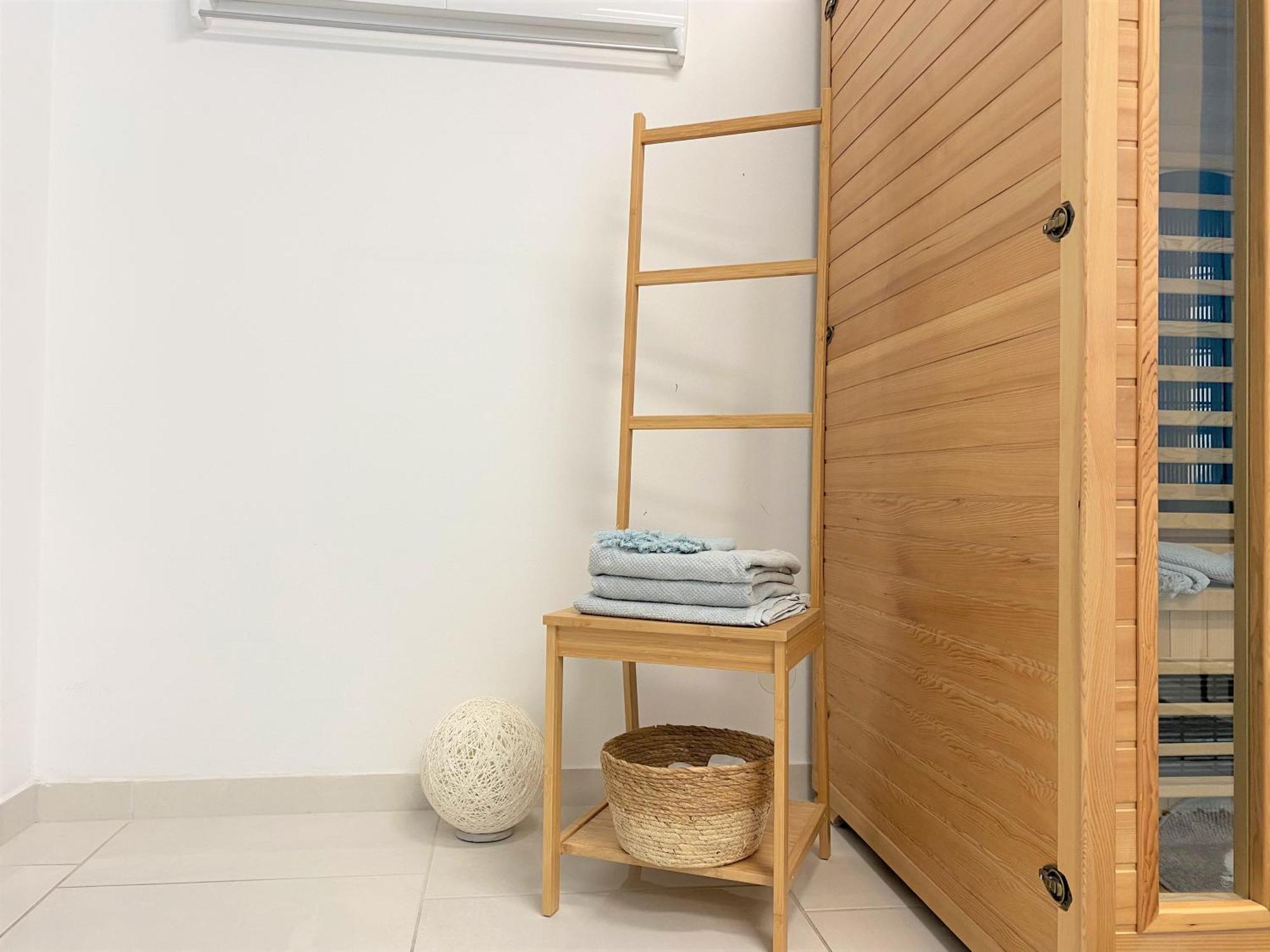 Stadtsuite Mit Sauna In Wiener Neustadt 135 M2 Eksteriør bilde