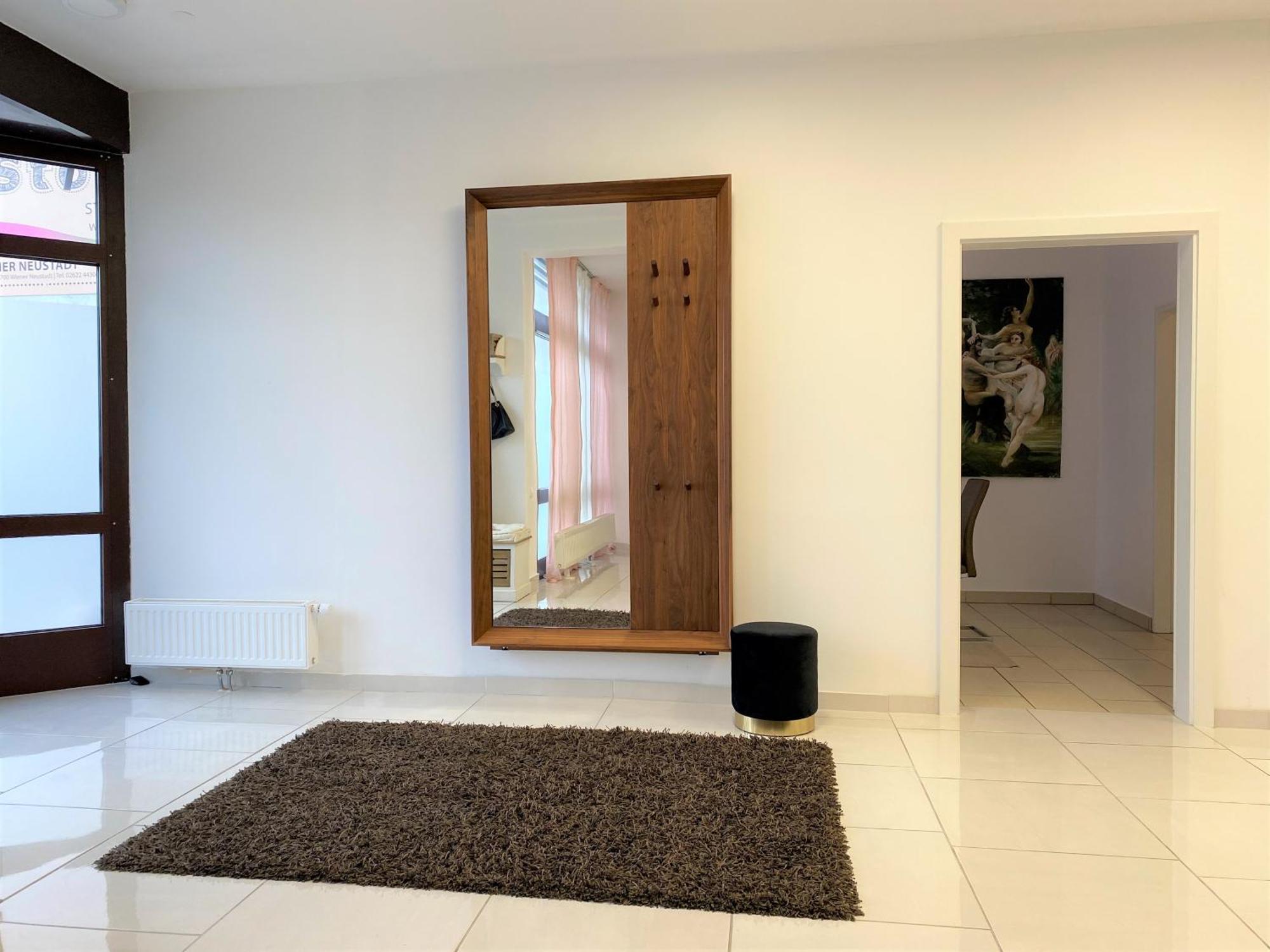 Stadtsuite Mit Sauna In Wiener Neustadt 135 M2 Eksteriør bilde