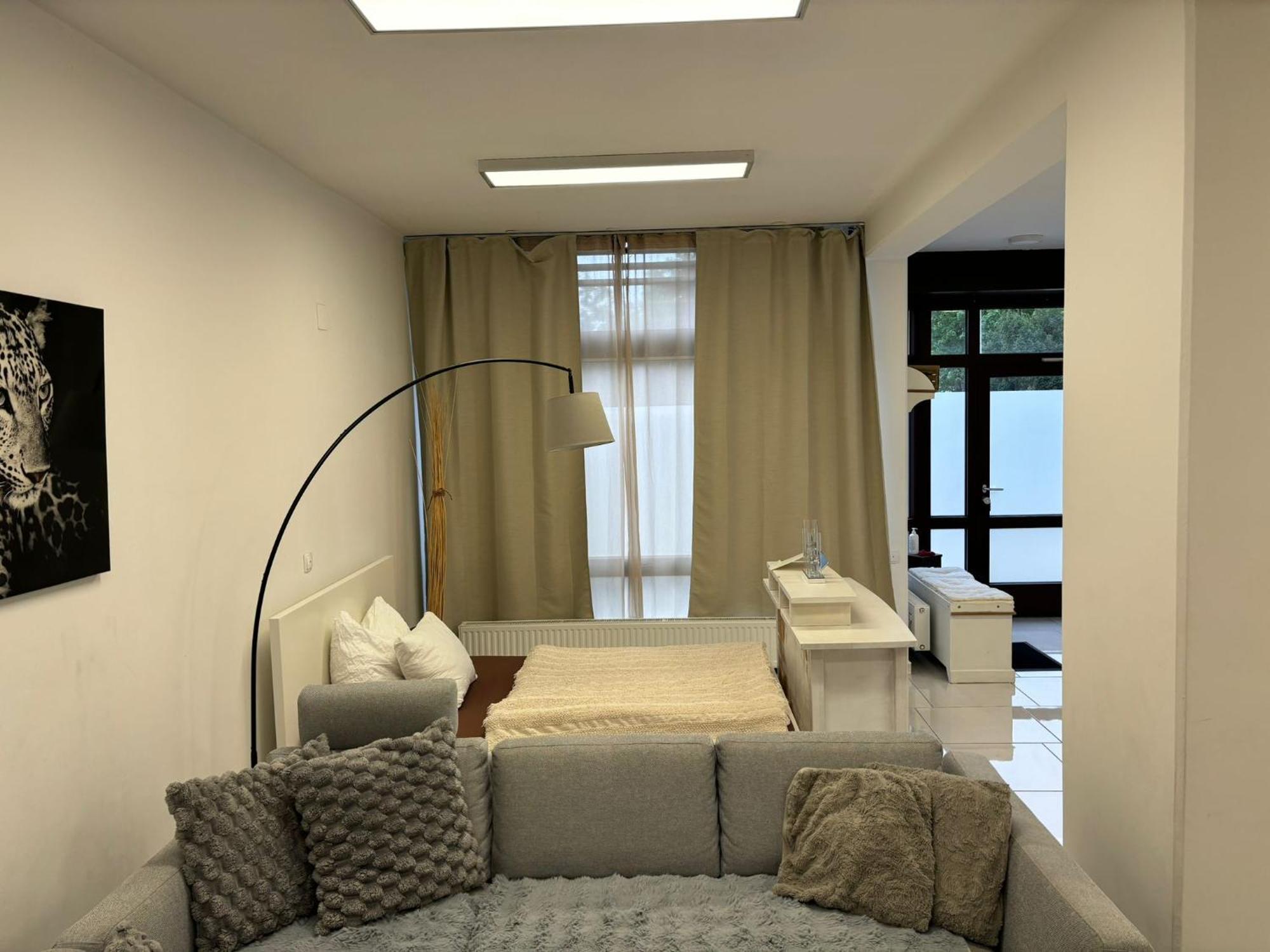 Stadtsuite Mit Sauna In Wiener Neustadt 135 M2 Eksteriør bilde